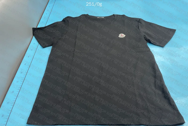Moncler T-Shirt 4