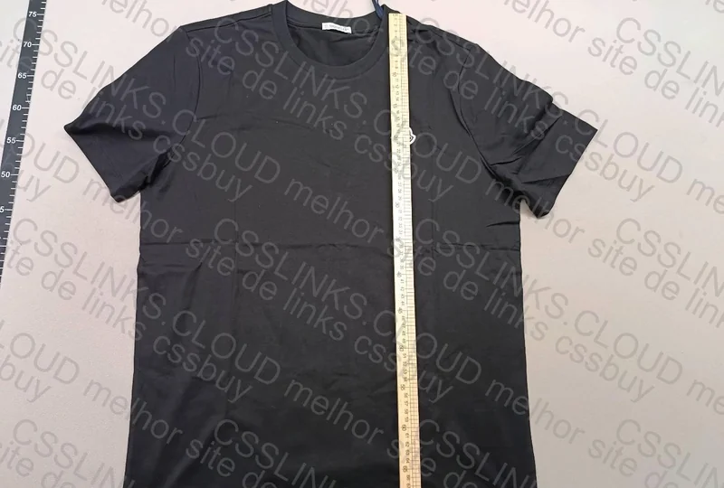 Moncler T-Shirt 4