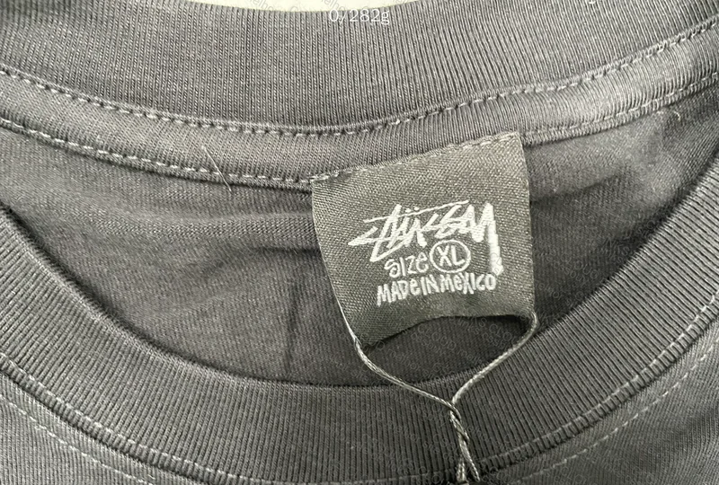 T-Shirt (No Specific Brand) 4