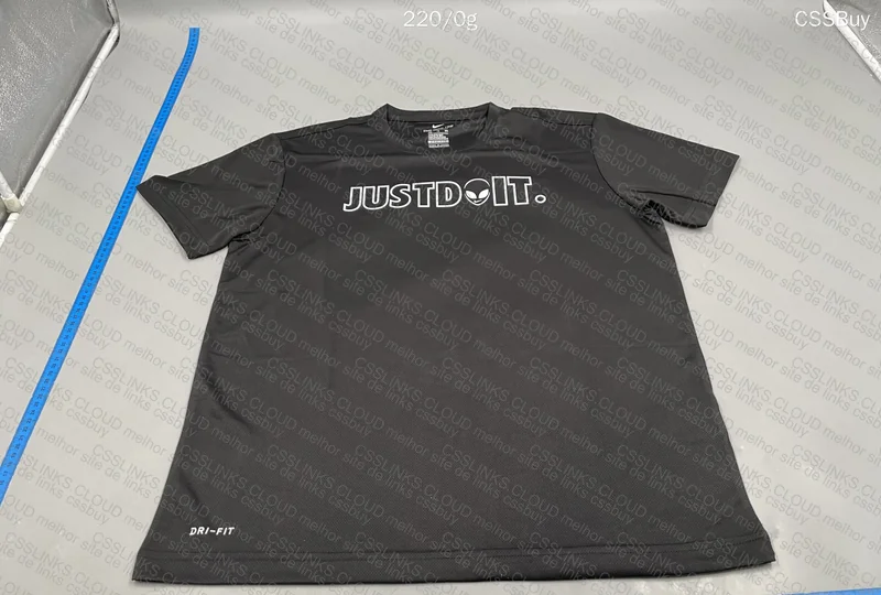 Nike T-Shirt