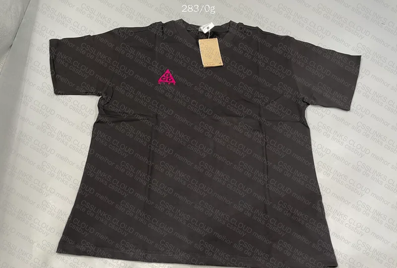 Nike ACG T-Shirt 2