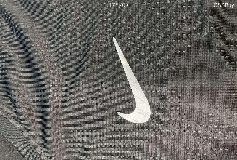 Nike Dri-Fit T-Shirt 4