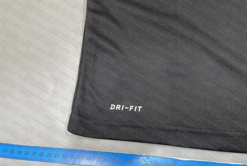 Nike Dri-Fit T-Shirt 4