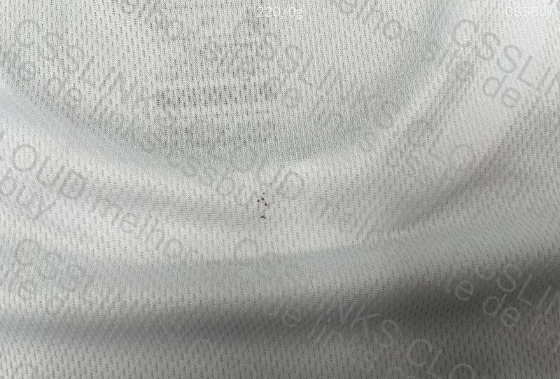 Nike (Dri-Fit?) T-Shirt 2