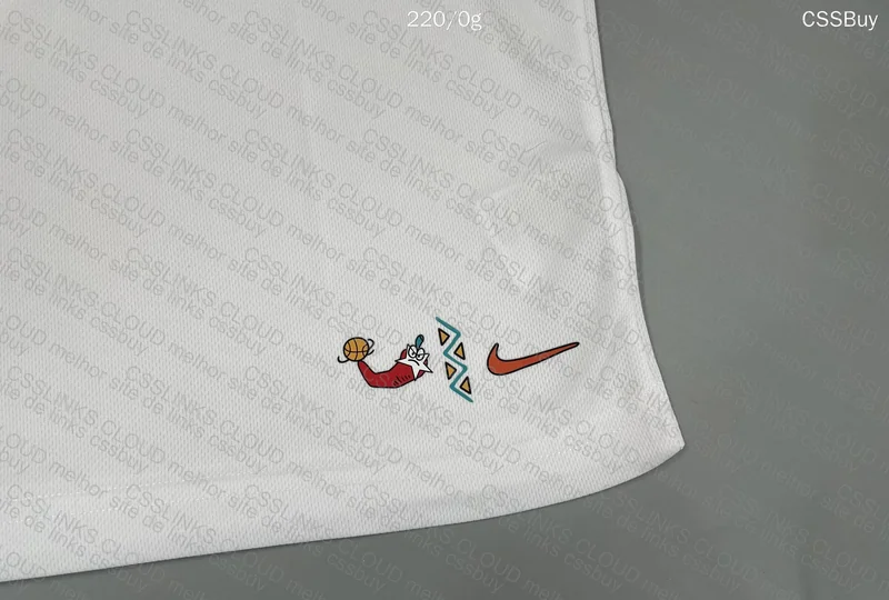 Nike (Dri-Fit?) T-Shirt 7