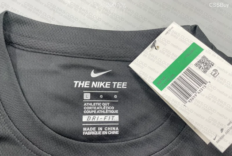 Nike Dri-Fit T-Shirt 4