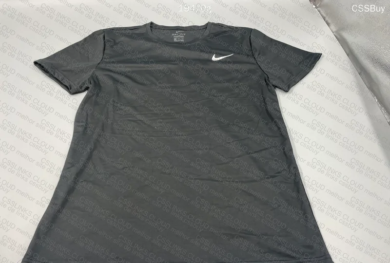 Nike Dri-Fit T-Shirt 3