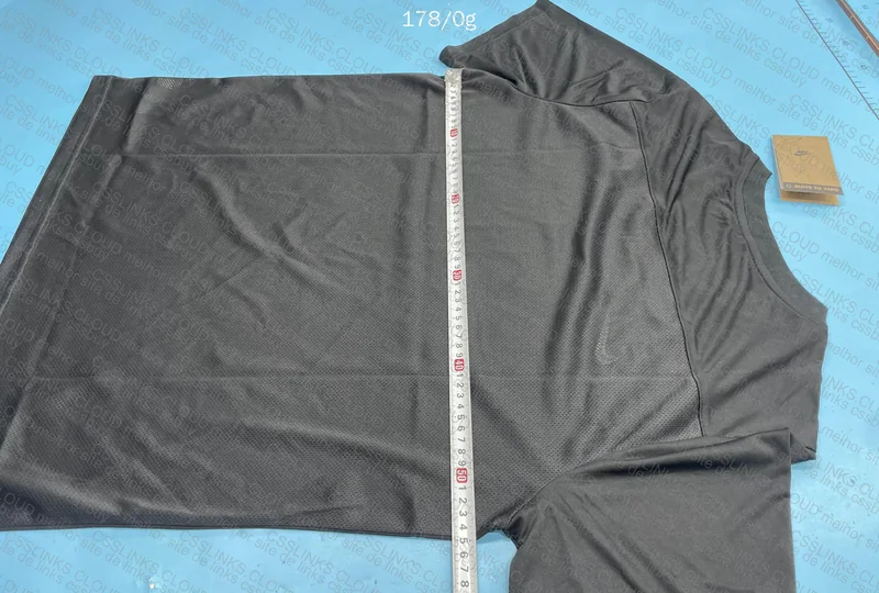 Nike Dri-Fit T-Shirt 6