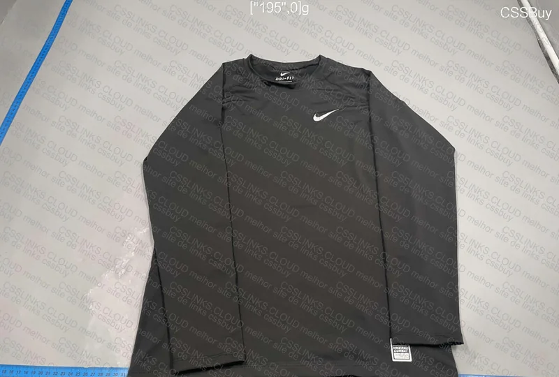 Nike Dri-Fit Long Sleeve T-Shirt 3