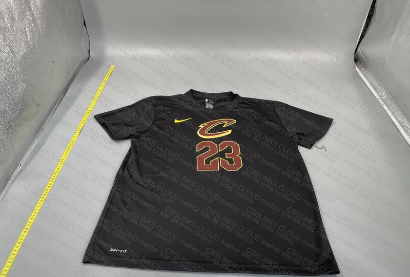 Nike LeBron T-Shirt