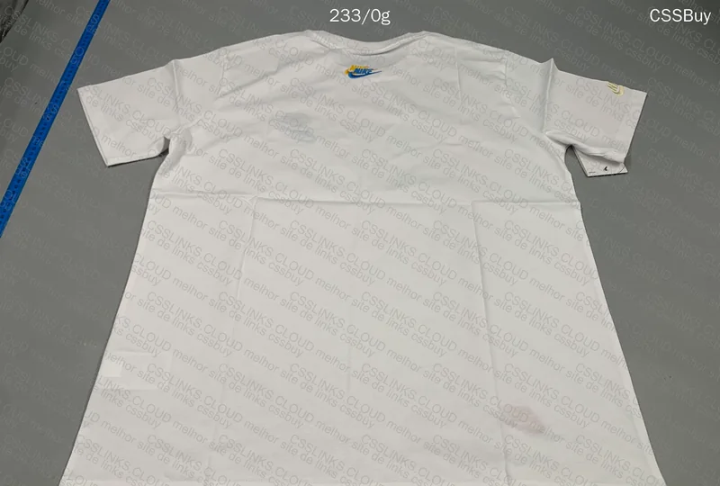 Nike NSW Essentials White T-Shirt 3