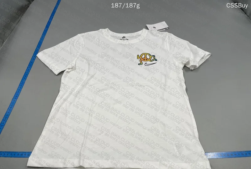 Nike Peace T-Shirt 2