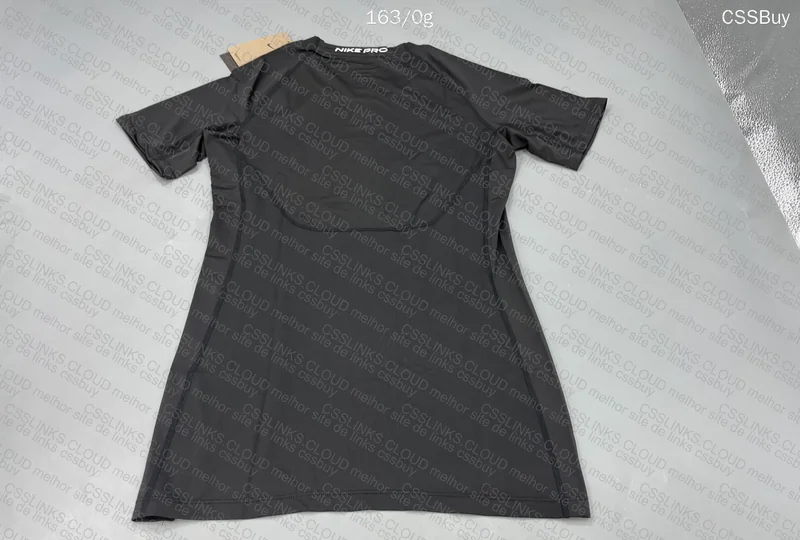 Nike Pro T-Shirt 4