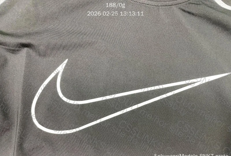 Camiseta Nike pro 4