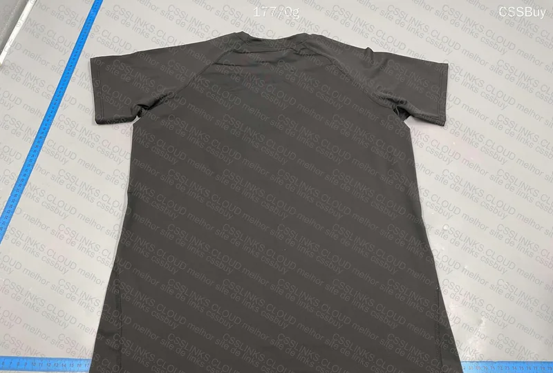 Nike Pro Combat T-Shirt 6