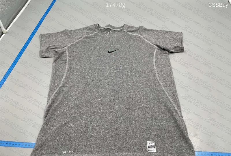 Nike Pro Combat T-Shirt 7