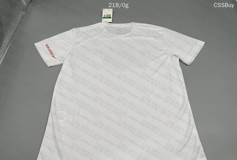Nike Worldwide T-Shirt 2