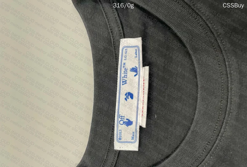 Off-White T-shirt