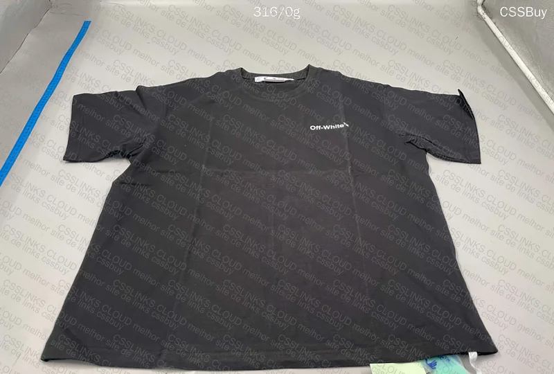 Off-White T-shirt 4