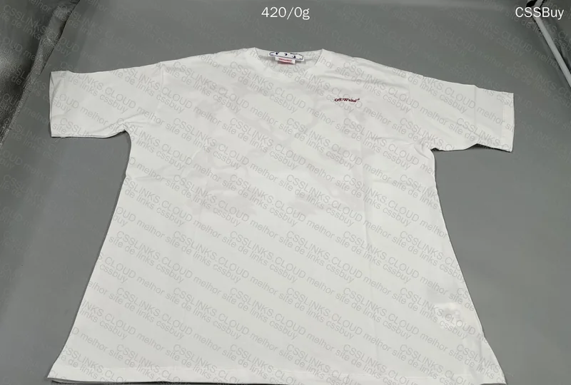 Off-White T-shirt