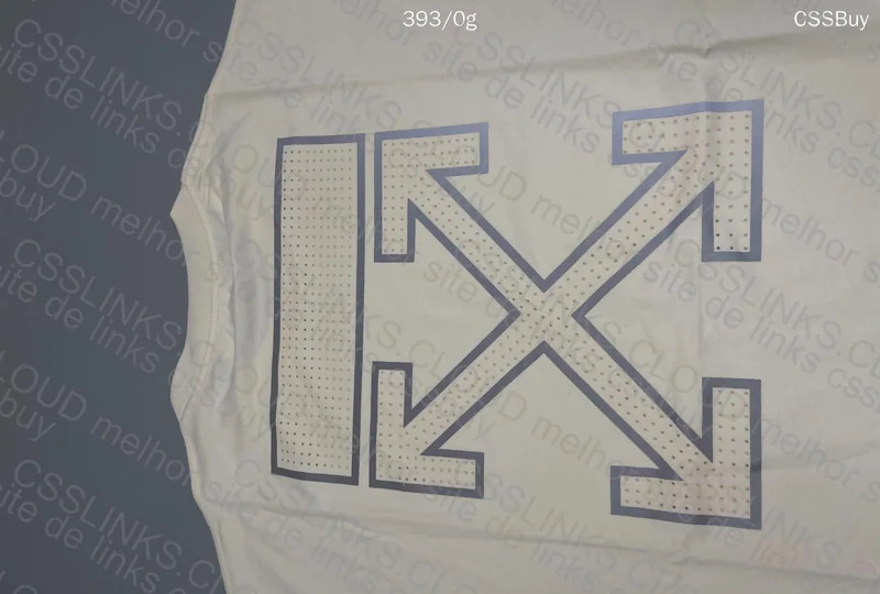 Off-White T-shirt