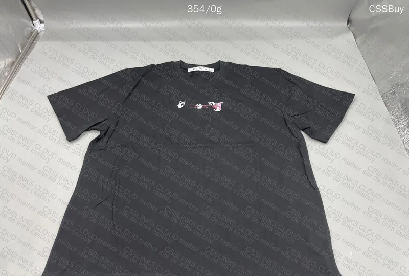 Off-White T-shirt