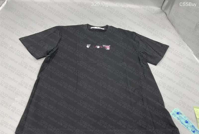 Off-White T-shirt