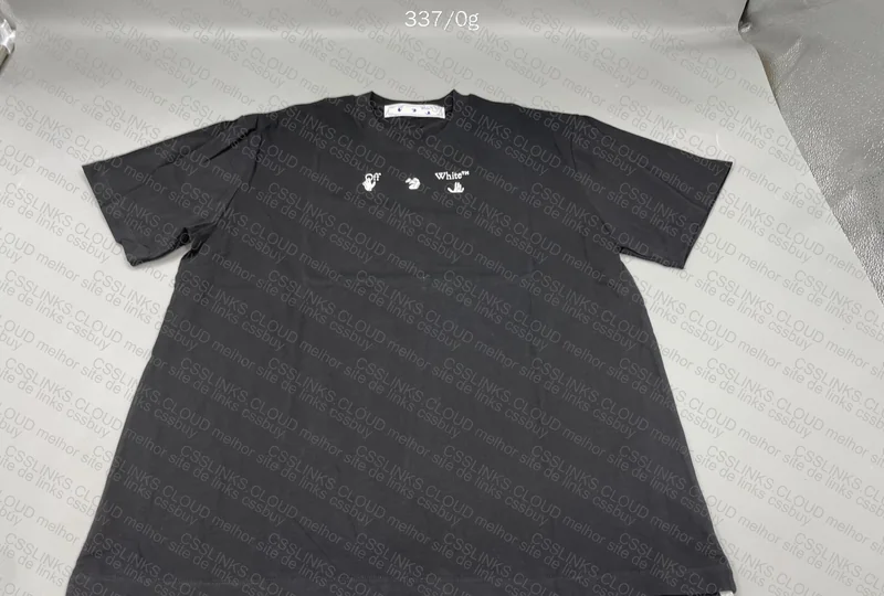 Off-White T-shirt