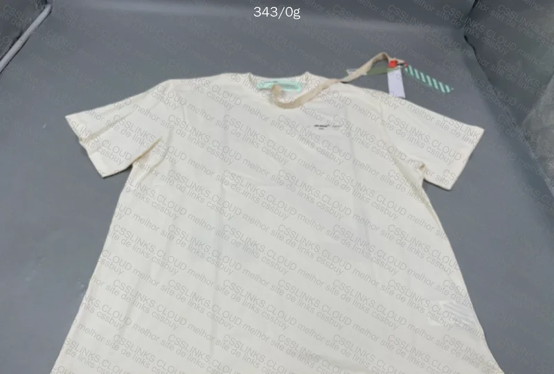 Off-White T-shirt