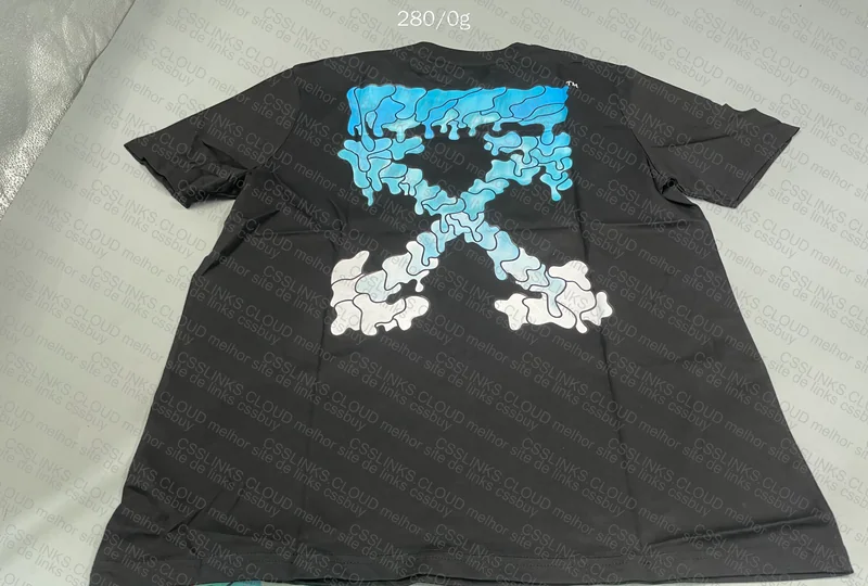 Off-White T-shirt
