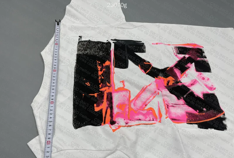 Off-White T-shirt 4