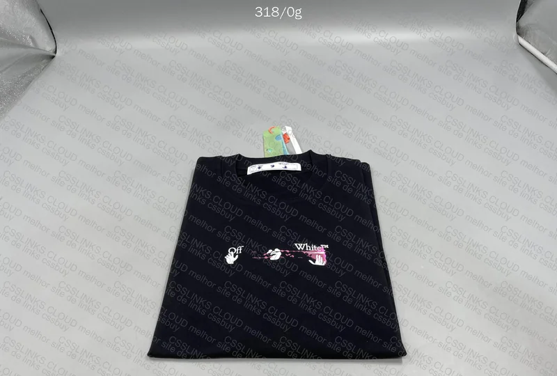 Off-White T-shirt