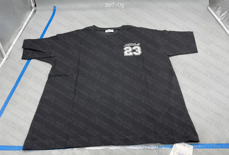 Off-White T-shirt