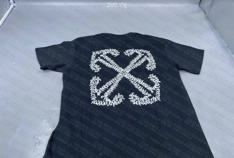 Off-white T-shirt 3