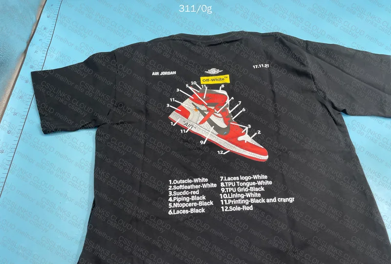 Off-White T-shirt