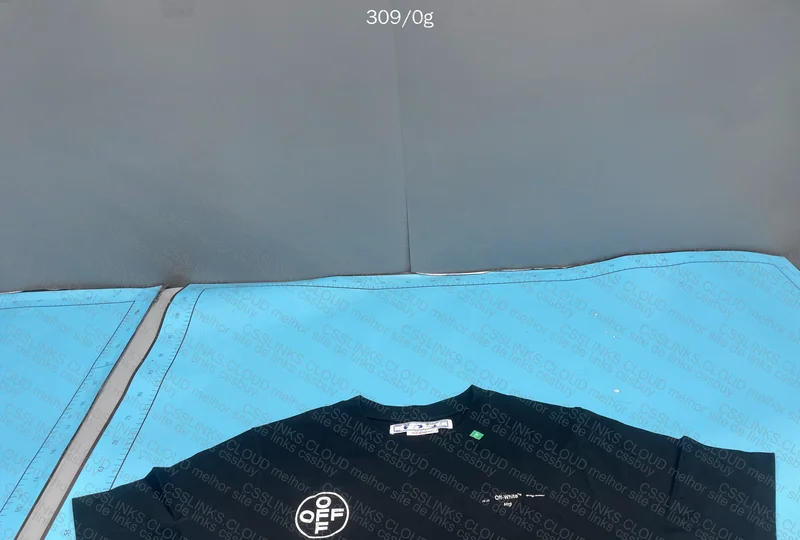 Off-White T-shirt 4
