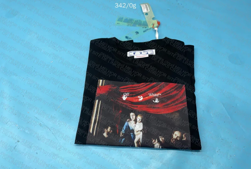 Off-White T-shirt