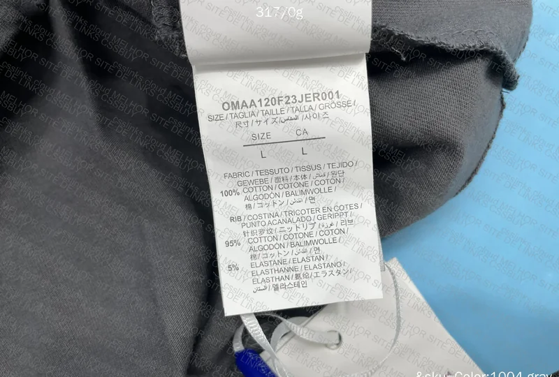 Off-White T-shirt 4