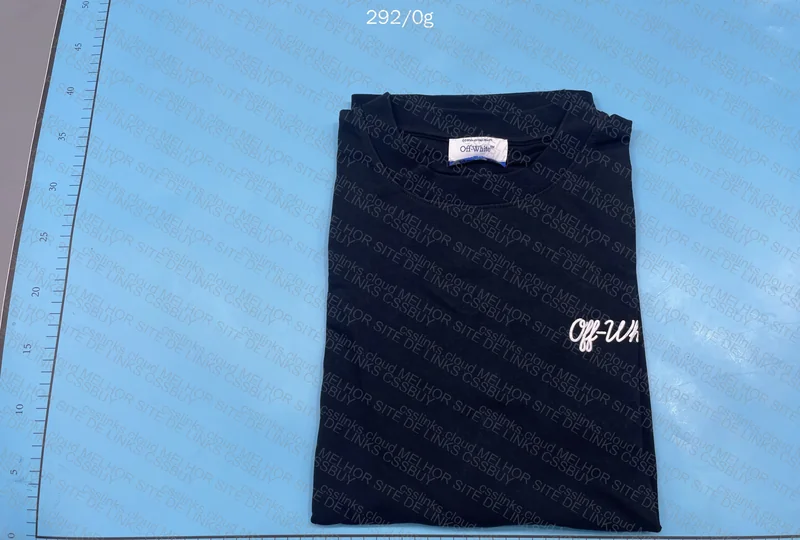 Off-White T-shirt