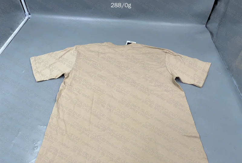 Oversize Lisa at a Low Price (Nelly) T-Shirt 2