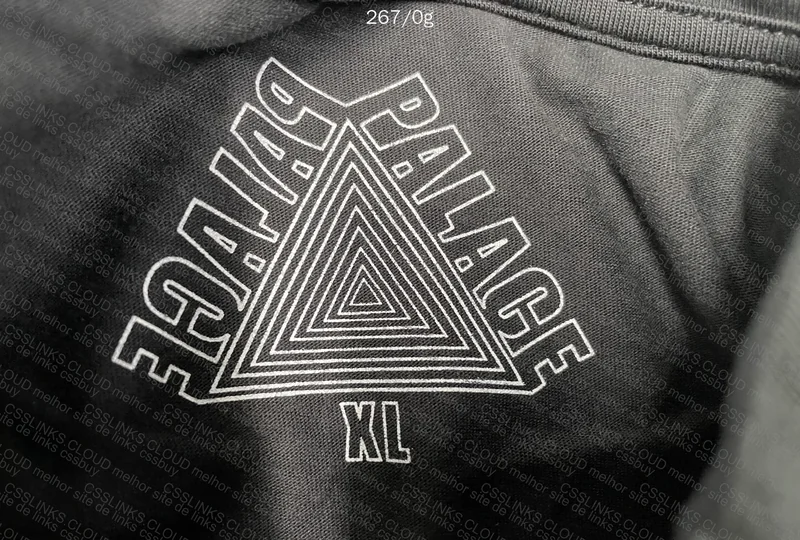 Palace T-Shirt 3