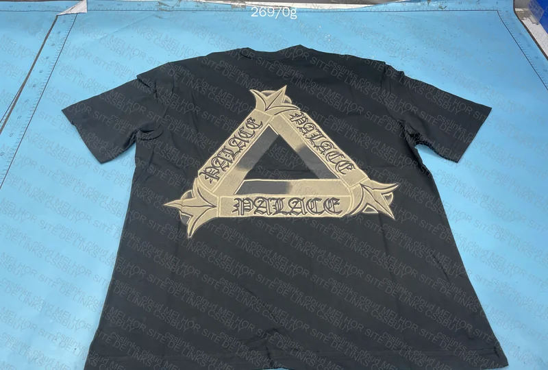 Palace T-Shirt 3
