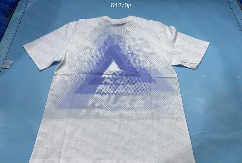 Palace T-Shirt 3
