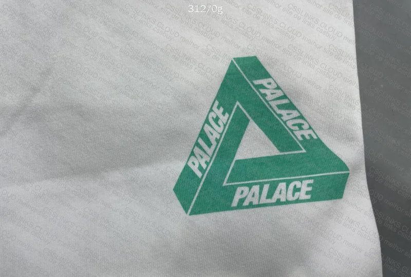 Palace Reacto Tri-ferg T-Shirt - P2311 2