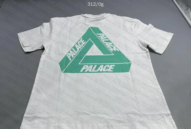 Palace Reacto Tri-ferg T-Shirt - P2311 4