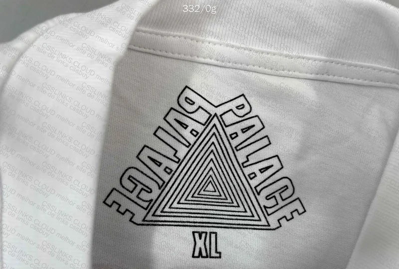 Palace Sale37 T-Shirt 3