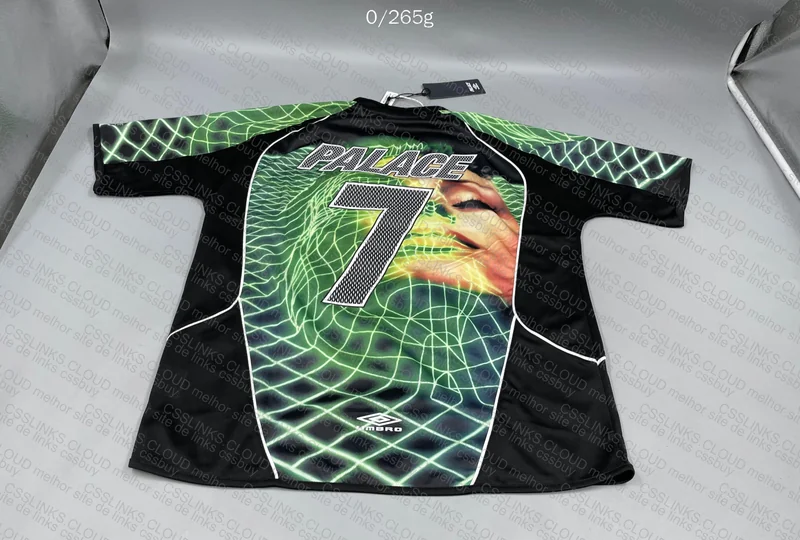 Palace x Umbro T-shirt 4