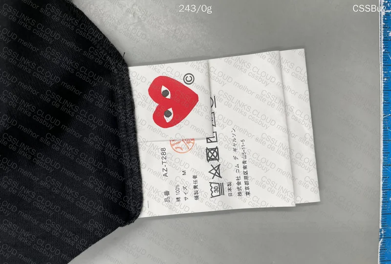 Play Comme des Garçons T-Shirt 5