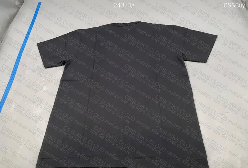 Play Comme des Garçons T-Shirt 6