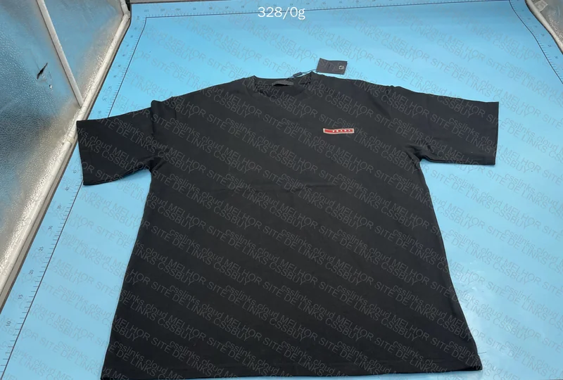 Prada T-Shirt 4